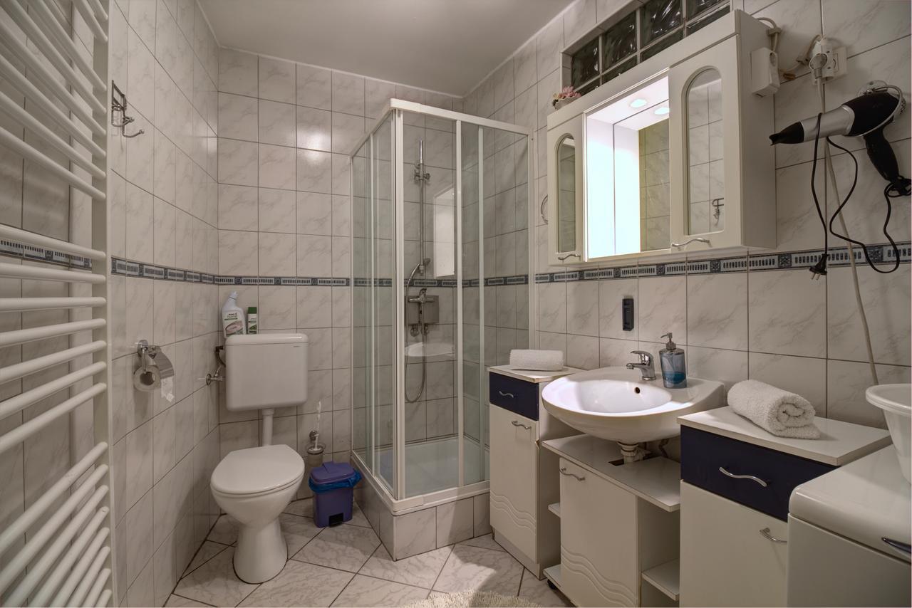 Oazis Apartman Eger Luaran gambar