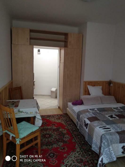 Oazis Apartman Eger Luaran gambar